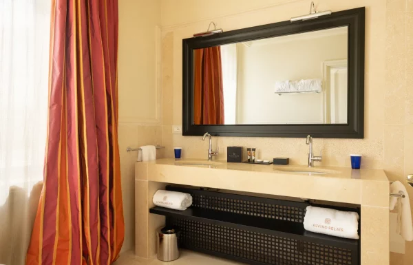 Room Deluxe