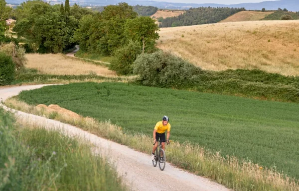 Gravel su strada bianca