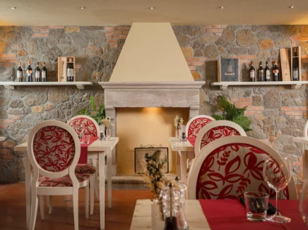 Hotel Casolare Le Terre Rosse