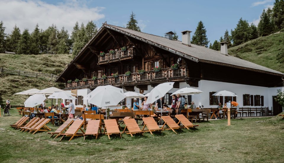 Rifugi e salite, tra le migliori destinazioni bike d'Italia sulle Dolomiti